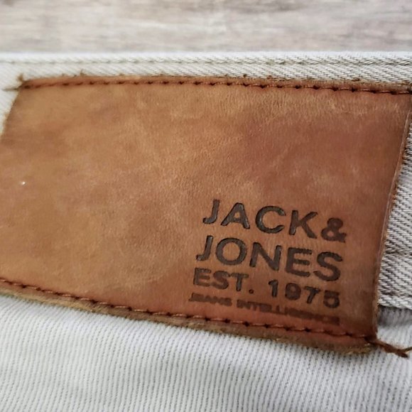 Jack and Jones Tan Slim Straight Button Fly Jeans 31W 32L - Picture 10 of 10